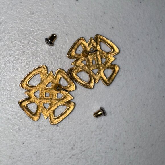Vintage Gold Tone Square Knot Design Post Earrings - Picture 9 of 12